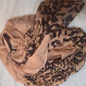 Brown leopard scarf